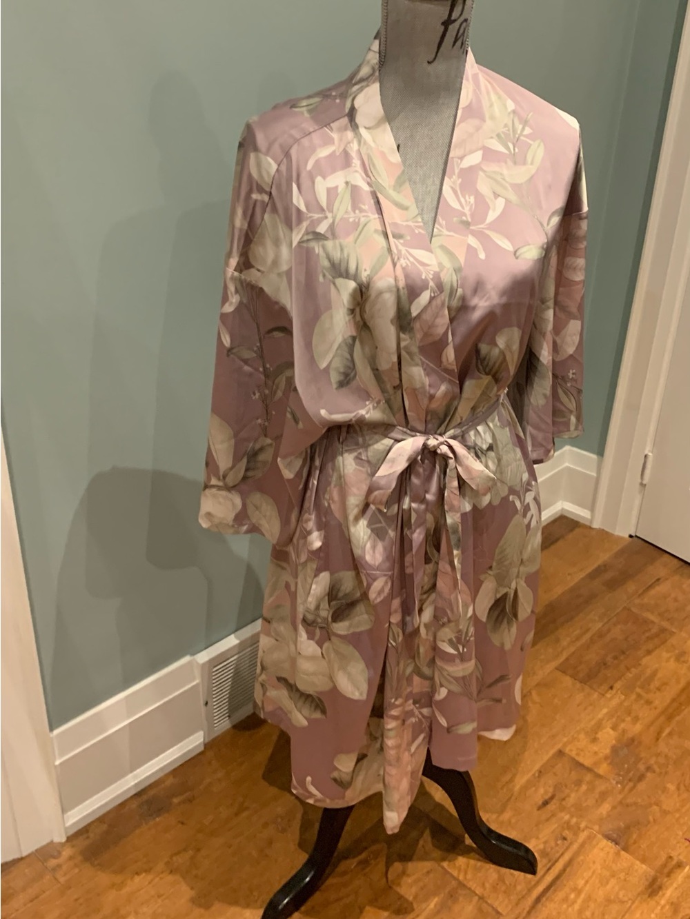 La Vie En Rose Dusty Rose Floral Satin Kimono Robe